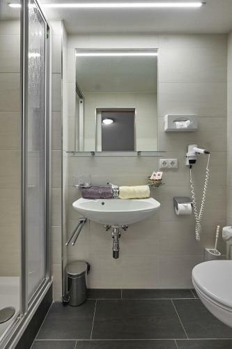 Hostal Hotel Garni Sch�nblick
