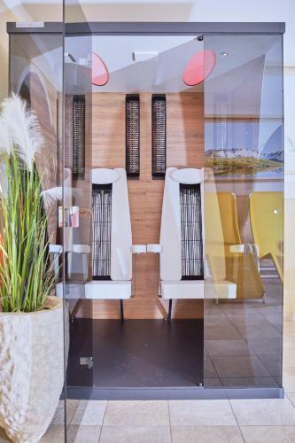 Hostal Hotel Garni Sch�nblick