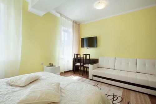 Piramida Hotel