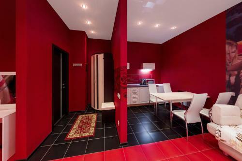 Voyage Hall Apartment
