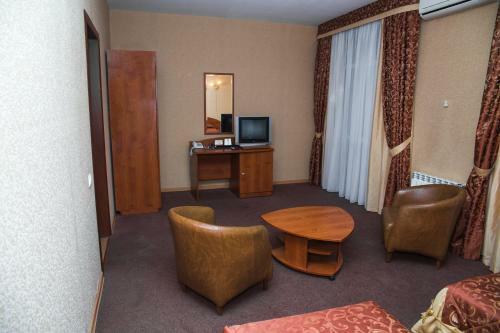 Safari Hotel Complex