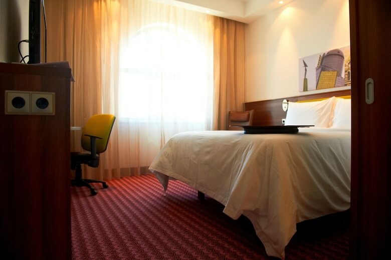 Hotel Hampton By Hilton Samara