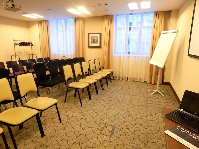 Hotel Hampton By Hilton Samara