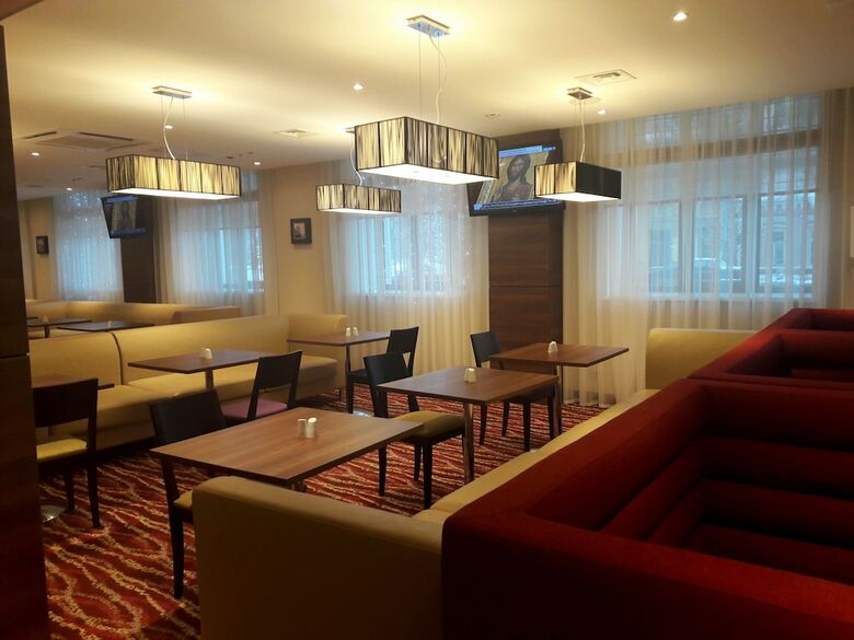 Hotel Hampton By Hilton Samara