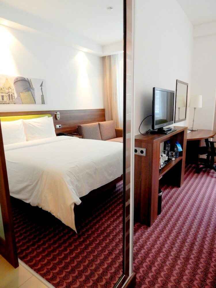 Hotel Hampton By Hilton Samara