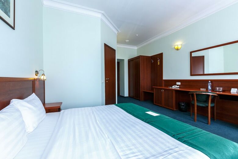Bristol Zhiguly Hotel