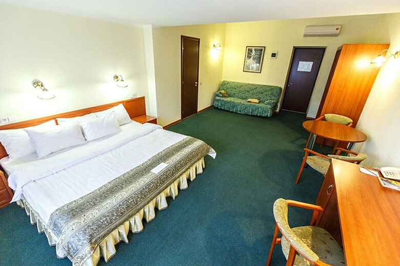 Bristol Zhiguly Hotel