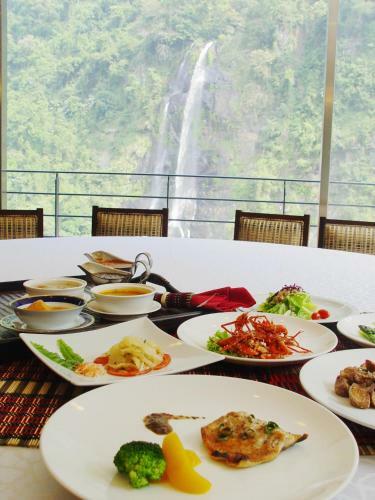 Naluwan Spring Resort Hotel