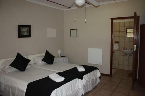 Hostal Karoopark Guest House