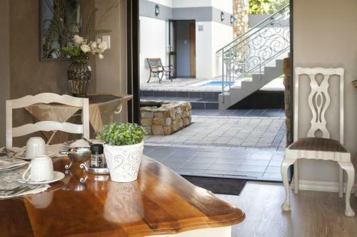 Hostal Stone Olive