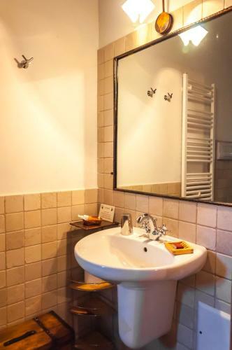 Hostal Tenuta Colavecchio B&B