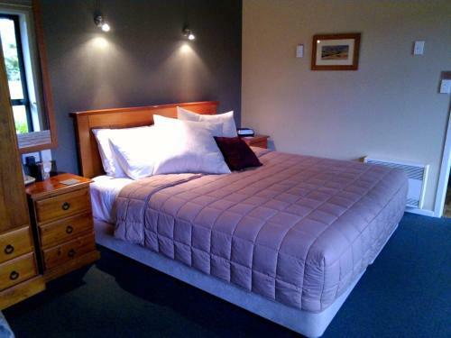 Hotel Lake Roxburgh Lodge