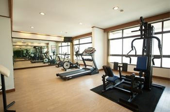 Pinnacle Lumpinee Hotel & Spa