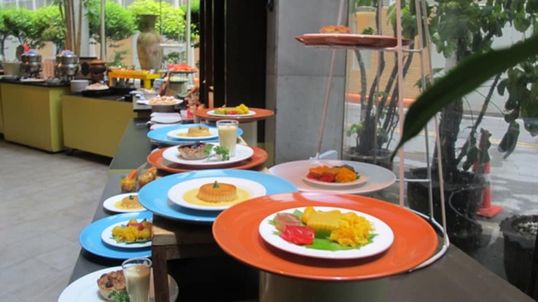 Tai-pan Hotel