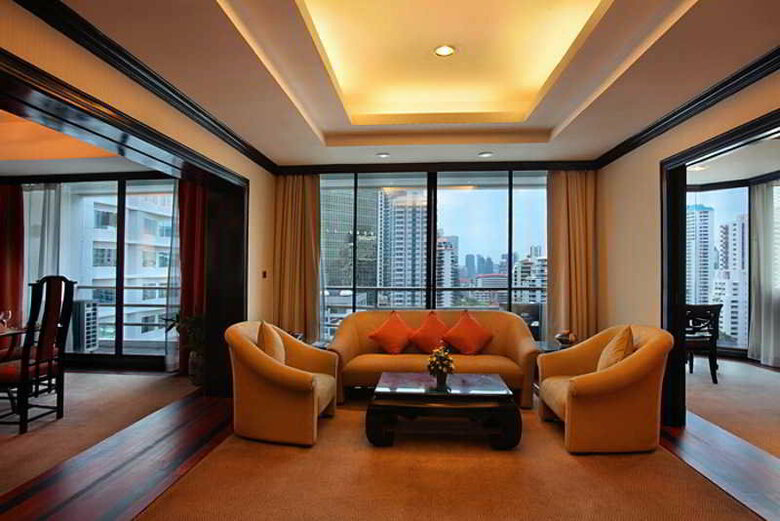 Tai-pan Hotel