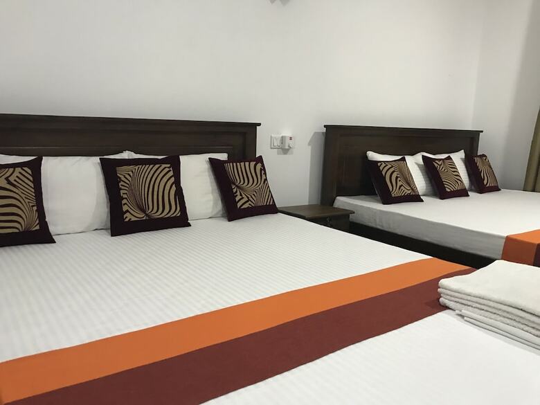 Hotel Damith Homestay