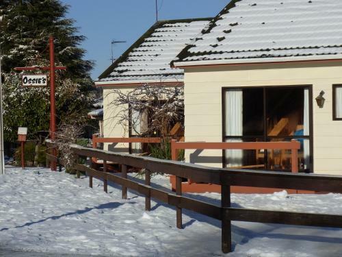 Ossies Motels And Chalets