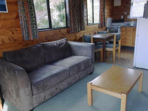 Ossies Motels And Chalets