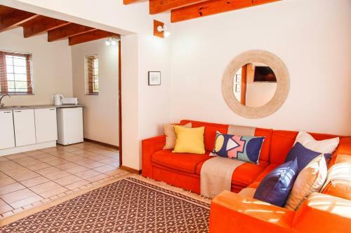 Hostal The Celtis Manor Guest House