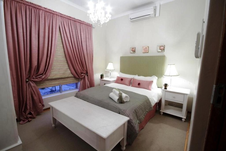 Hostal The Falls Guest House