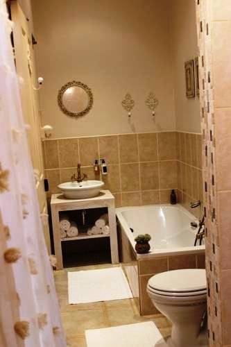 Hostal The Falls Guest House