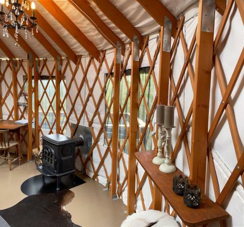 Lodge Halvorseth Yurts