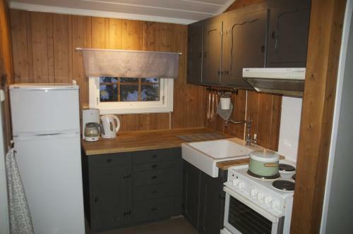 Lodge Halvorseth Yurts