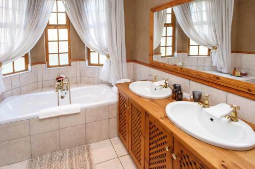 Hostal De Denne Guest House