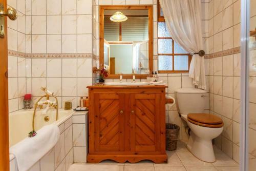 Hostal De Denne Guest House