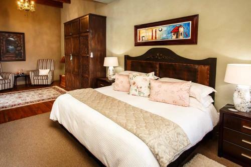 Hostal De Denne Guest House