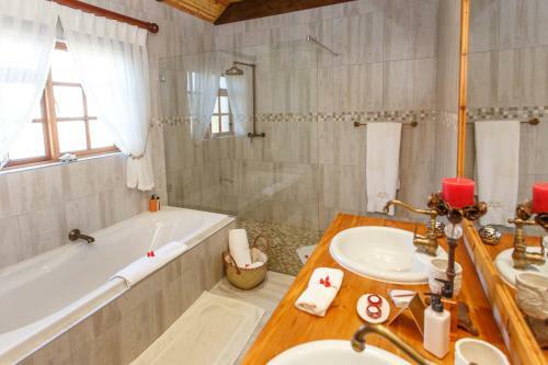 Hostal De Denne Guest House