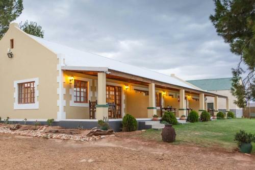 Hostal De Denne Guest House