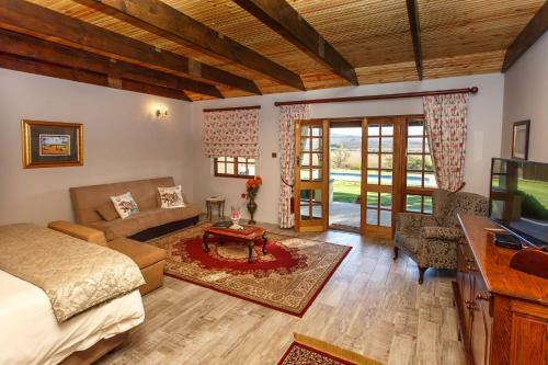 Hostal De Denne Guest House