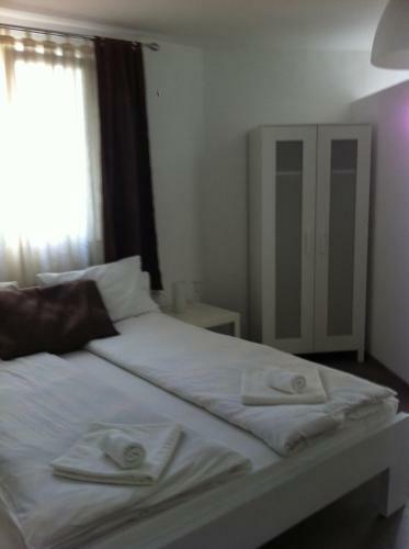 Hostal Sunny House
