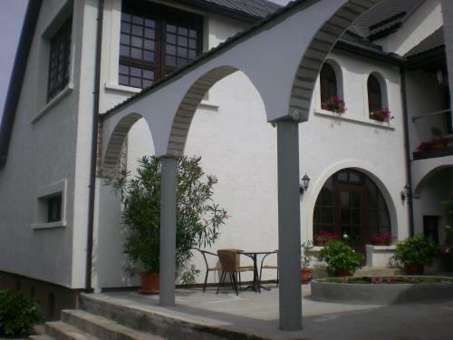 Hostal Bellavilla