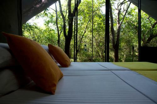 Hotel Mahoora Tented Safari Camp - Sinharaja