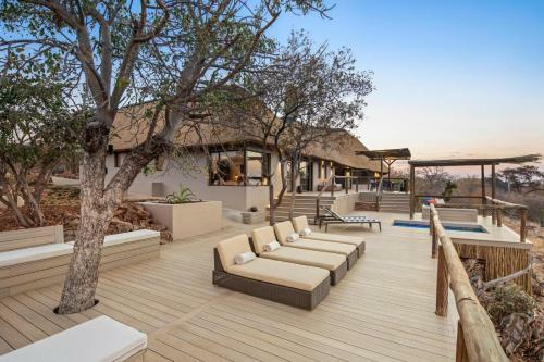 Royal Madikwe Luxury Safari Lodge