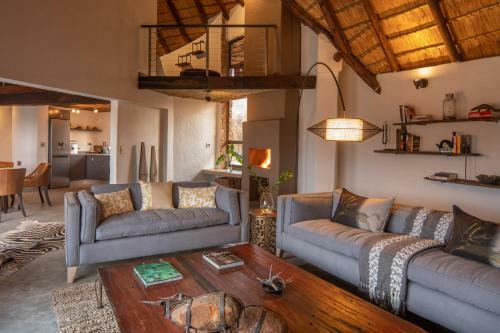 Royal Madikwe Luxury Safari Lodge