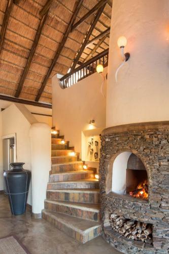 Royal Madikwe Luxury Safari Lodge