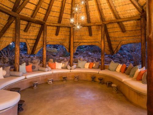 Royal Madikwe Luxury Safari Lodge