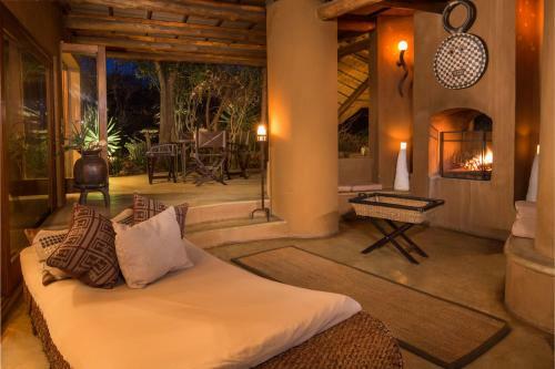 Royal Madikwe Luxury Safari Lodge