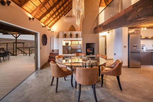 Royal Madikwe Luxury Safari Lodge