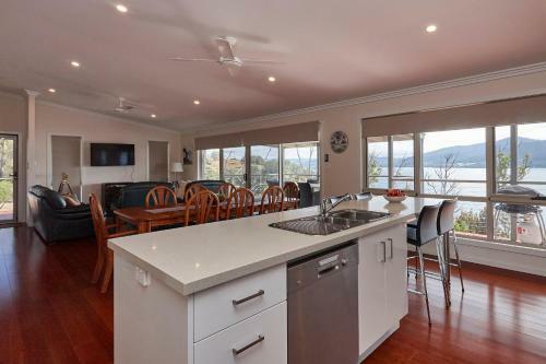 Esperance Landing