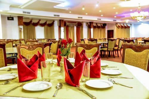 Misuki Plaza Hotel