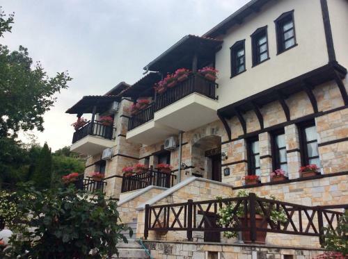 Hostal Petrini Gonia