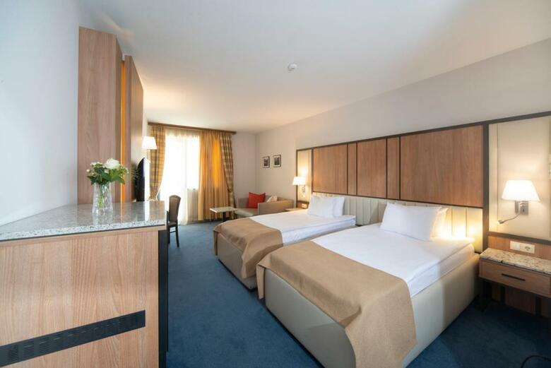 Legends Hotel