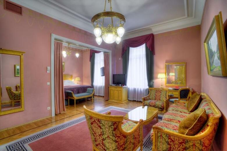 Hotel National
