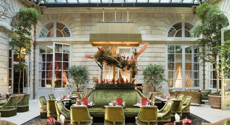 Grand Hotel De Bordeaux & Spa