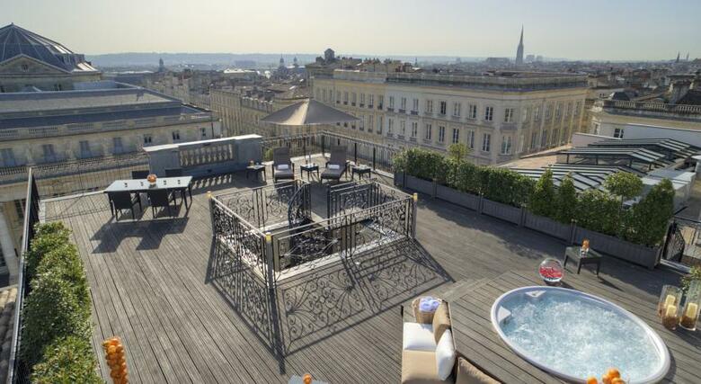 Grand Hotel De Bordeaux & Spa