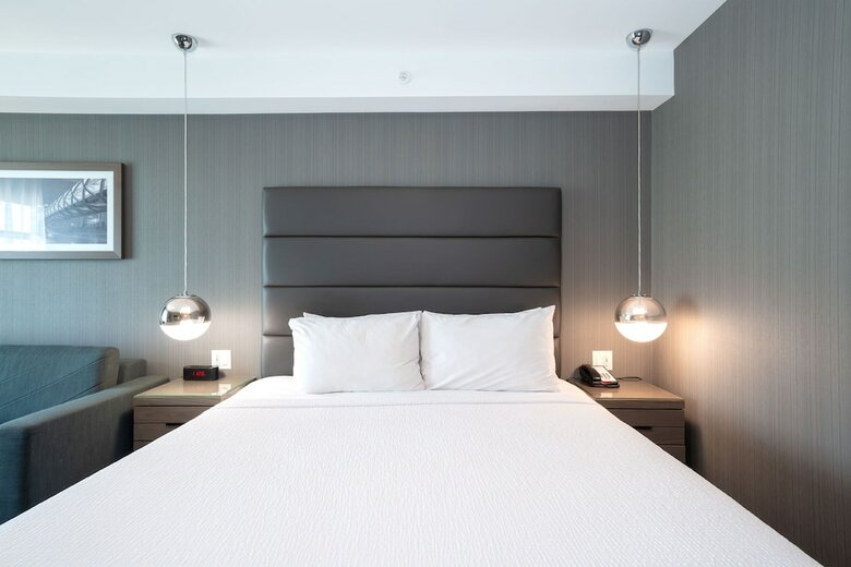 Sandman Hotel Calgary Airport